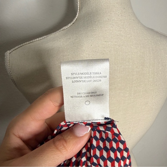 Theory Red White Blue Silk Geometric Print Blouse Size M - Picture 9 of 9